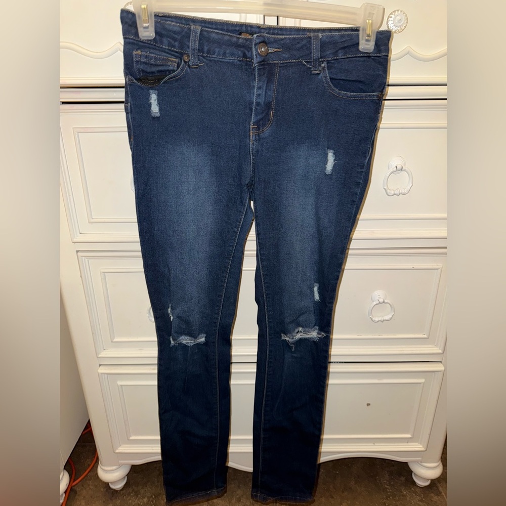Women’s Distressed Skinny Blue Jeans